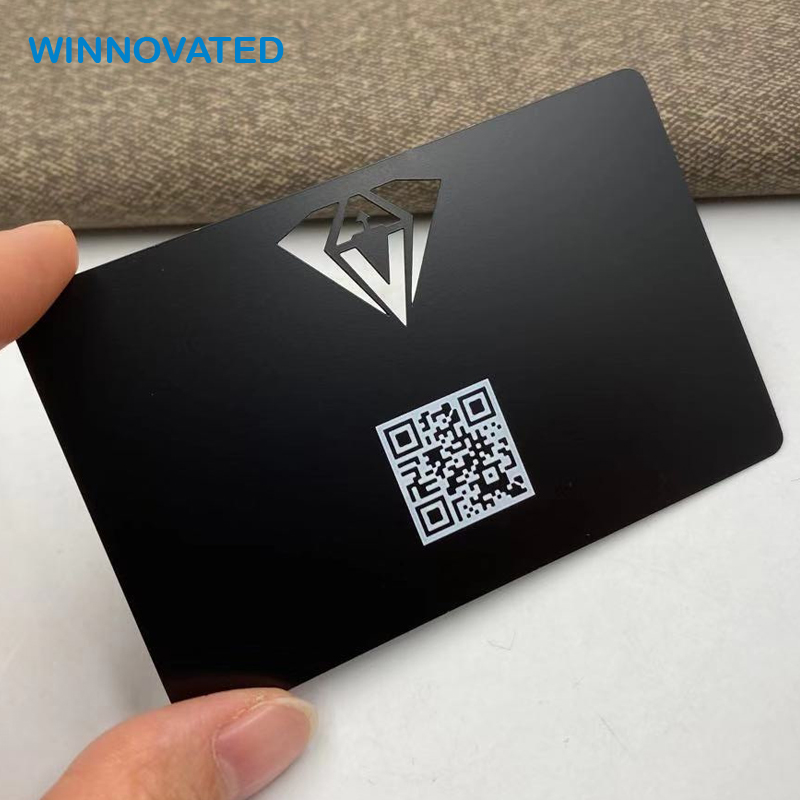 Balck metal card with QR code